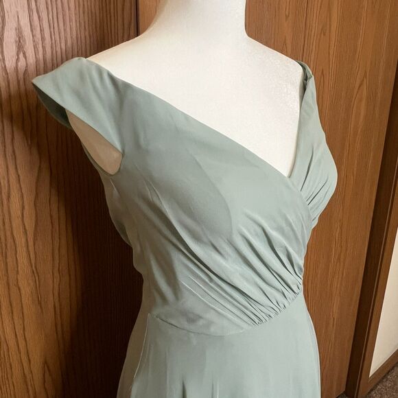 David's Bridal Womens Maxi Gown Dress Size 0 Sage Green Bridesmaid Prom Formal - Picture 3 of 13